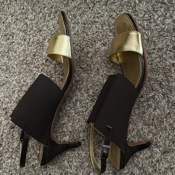 Chanel Brown and Gold Sandals. In original Box. Size 39 pre-owned - Picture 2 of 7